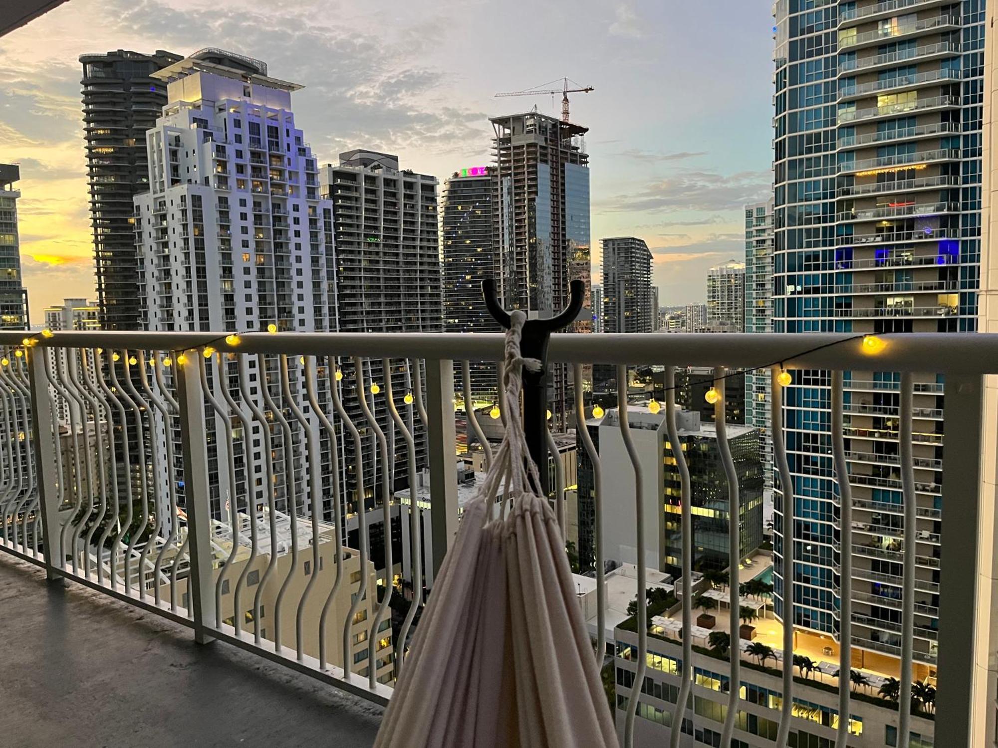 City & Sea View+Free Parking Modern Condo ไมอามี ภายนอก รูปภาพ